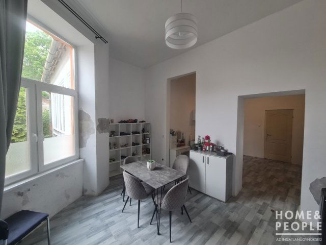 Eladó családi ház, Hódmezővásárhelyen 35 M Ft, 2 szobás