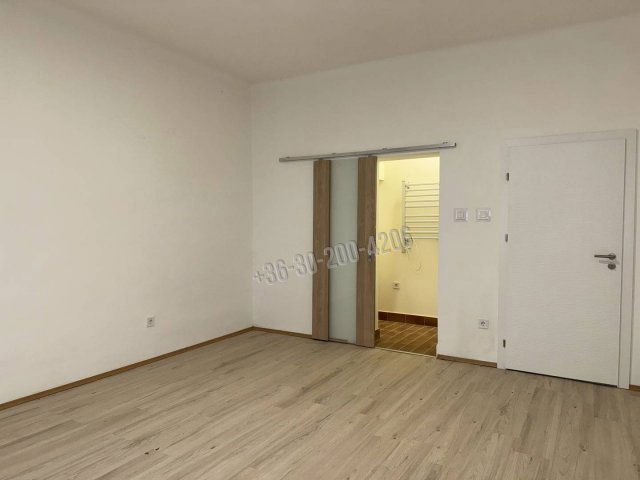 Eladó téglalakás, Mosonmagyaróváron 26.9 M Ft, 1 szobás