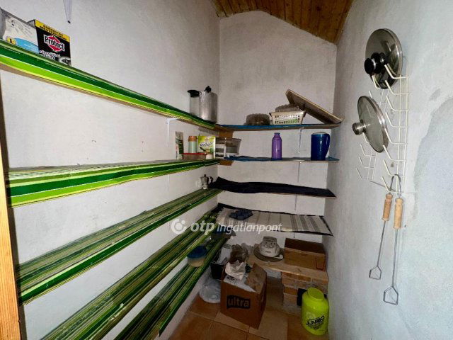 Eladó családi ház, Csömörön 74.9 M Ft, 5 szobás