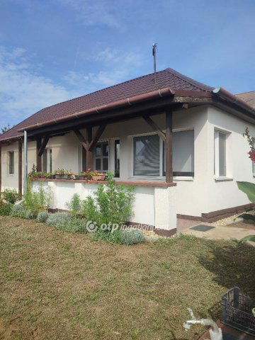 Eladó családi ház, Nyíregyházán 48 M Ft, 2 szobás