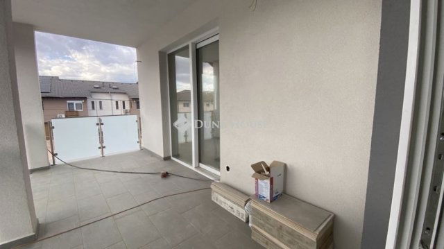 Eladó téglalakás, Dunaharasztin 70.905 M Ft, 2 szobás