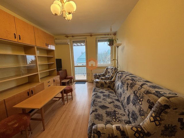 Kiadó téglalakás, albérlet, Pécsett 140 E Ft / hó, 1+1 szobás