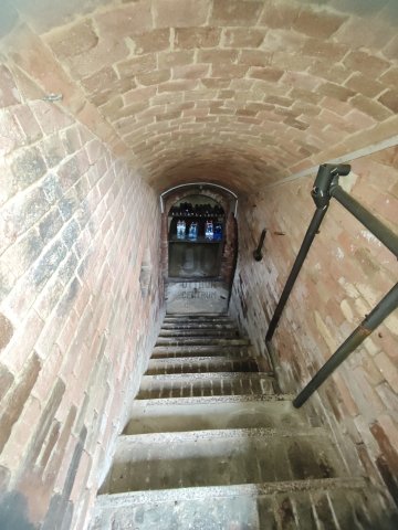 Eladó családi ház, Véménden 50.05 M Ft, 5 szobás