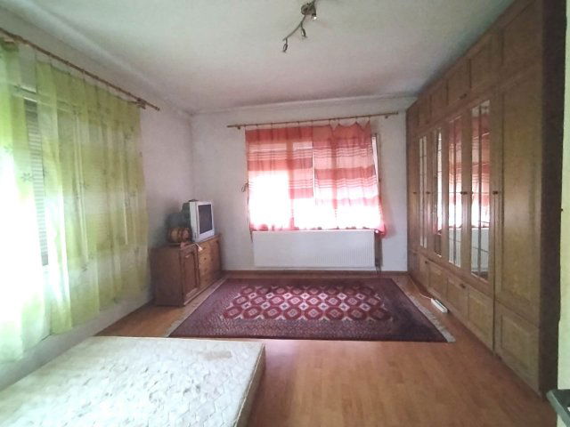 Eladó családi ház, Salgótarjánban 65 M Ft, 7 szobás