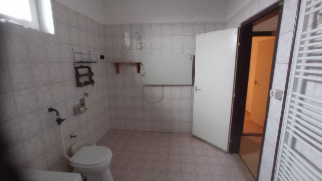 Eladó családi ház, Zalakomáron 27.4 M Ft, 4+1 szobás