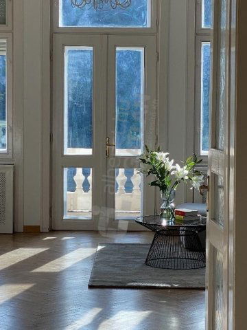 Kiadó téglalakás, albérlet, V. kerületben, Belgrád rakparton