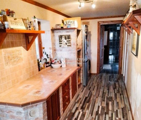 Eladó családi ház, Visegrádon 110 M Ft, 5 szobás