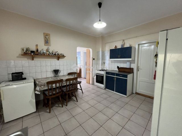 Eladó családi ház, Balatonfűzfőn 78.9 M Ft, 3 szobás