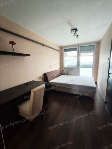 Kiadó panellakás, albérlet, Budapesten, X. kerületben, 3 szobás