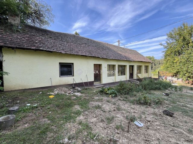 Eladó családi ház, Bátán 8.9 M Ft, 3 szobás