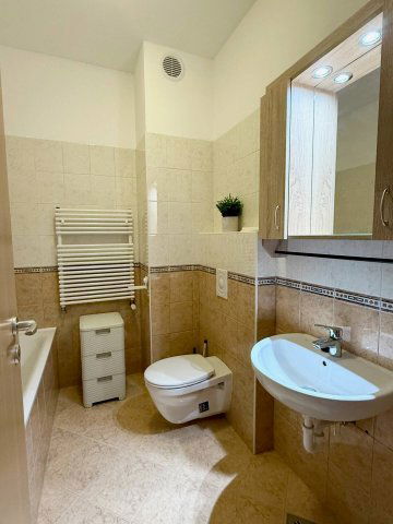 Eladó téglalakás, Budapesten, XIII. kerületben 75.9 M Ft