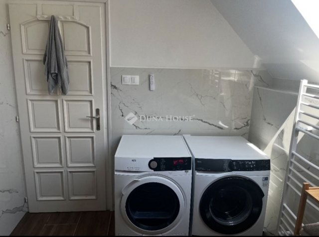 Eladó téglalakás, Budapesten, XVIII. kerületben 86.5 M Ft