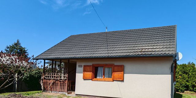 Eladó nyaraló, Balatonmáriafürdőn 57.9 M Ft, 2 szobás