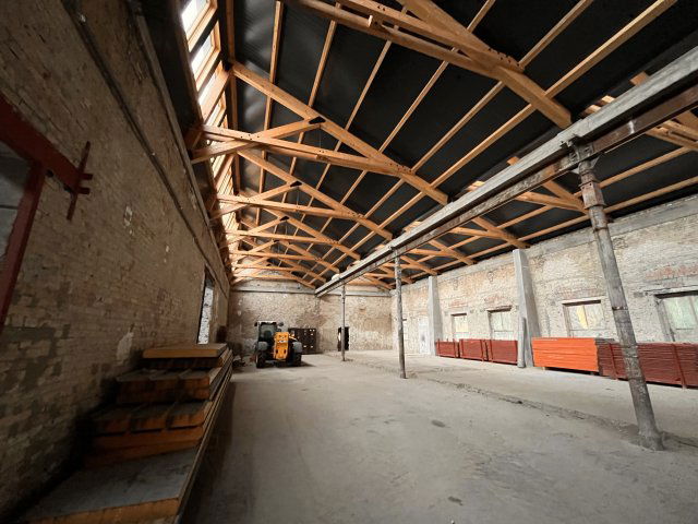 Eladó ipari ingatlan, Budapesten, XXI. kerületben 430 M Ft