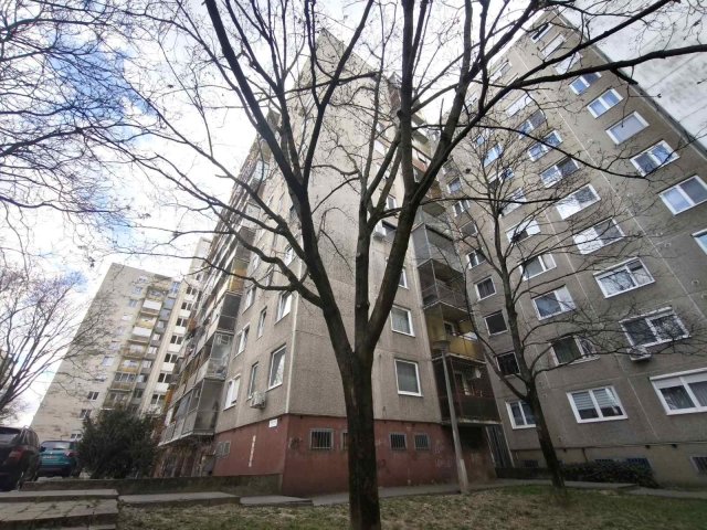 Eladó panellakás, Miskolcon 33.8 M Ft, 2 szobás