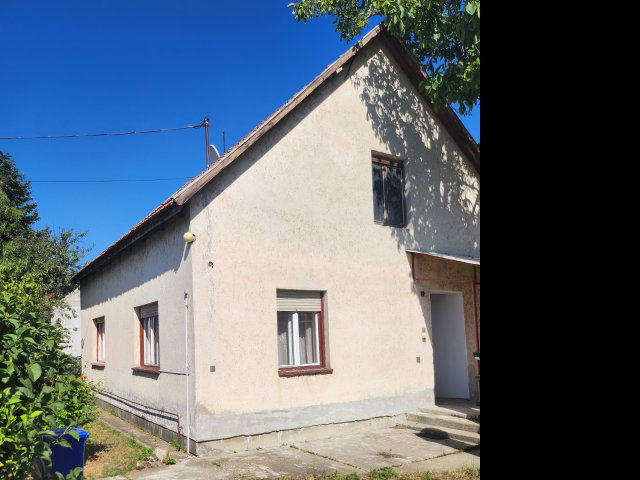 Eladó családi ház, Délegyházán 45 M Ft, 3 szobás