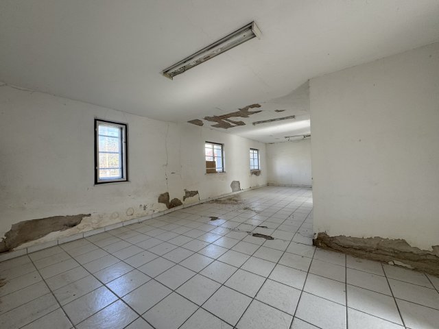 Eladó családi ház, Lajosmizsén 35 M Ft, 6 szobás