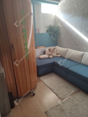 Eladó családi ház, Tatabányán 66.99 M Ft, 5 szobás