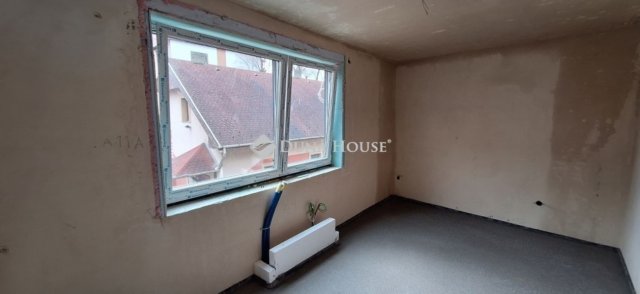 Eladó téglalakás, Budapesten, XVIII. kerületben 86.9 M Ft