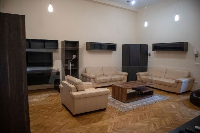 Kiadó téglalakás, albérlet, Szegeden 200 E Ft / hó, 2 szobás