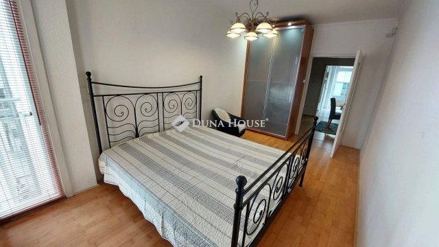 Eladó téglalakás, Debrecenben 87.9 M Ft, 3 szobás