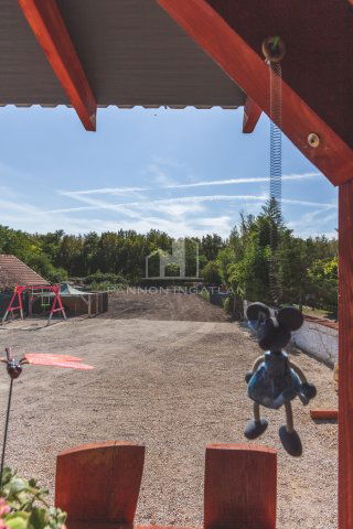 Eladó családi ház, Balatonfűzfőn 159.9 M Ft, 7 szobás