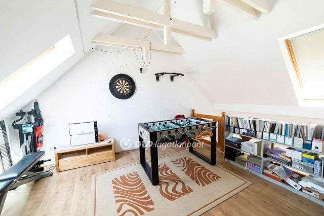 Eladó téglalakás, Kecskeméten 95 M Ft, 3+1 szobás