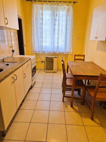 Eladó téglalakás, Budapesten, XIV. kerületben, Szervián utcában