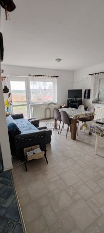 Eladó családi ház, Tabon 79.9 M Ft, 4 szobás
