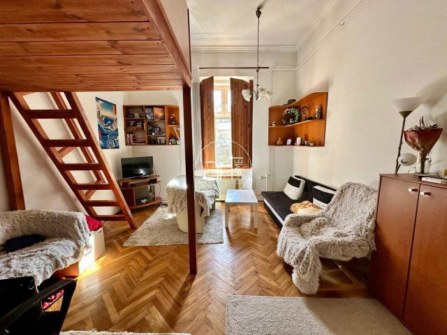 Kiadó téglalakás, albérlet, Szegeden 150 E Ft / hó, 1 szobás