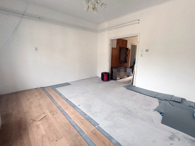 Eladó családi ház, Budapesten, XV. kerületben 52.9 M Ft