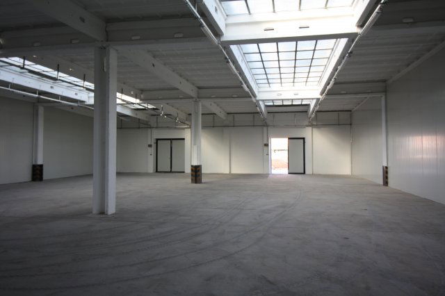 Kiadó ipari ingatlan, Kistarcsán 211 E Ft / hó