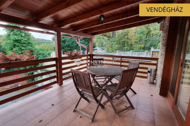 Eladó nyaraló, Komlón 158 M Ft, 9 szobás / költözzbe.hu