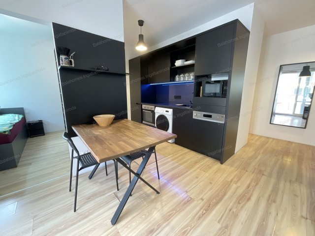 Eladó téglalakás, Siófokon 98 M Ft, 2 szobás