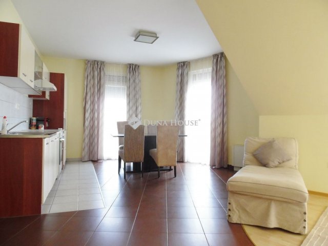 Kiadó téglalakás, albérlet, Debrecenben 200 E Ft / hó, 2 szobás