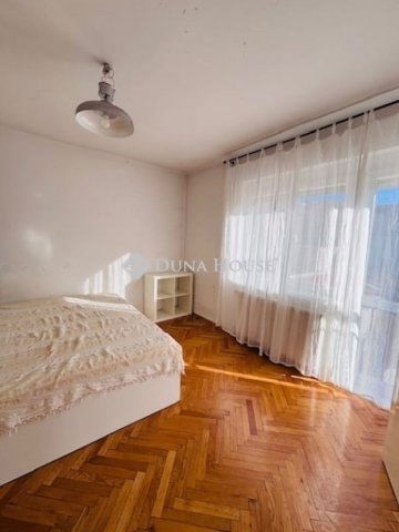 Eladó téglalakás, Pécsett 59.9 M Ft, 2 szobás