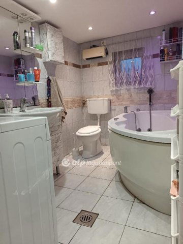 Eladó családi ház, Nádudvaron 9.8 M Ft, 1+1 szobás