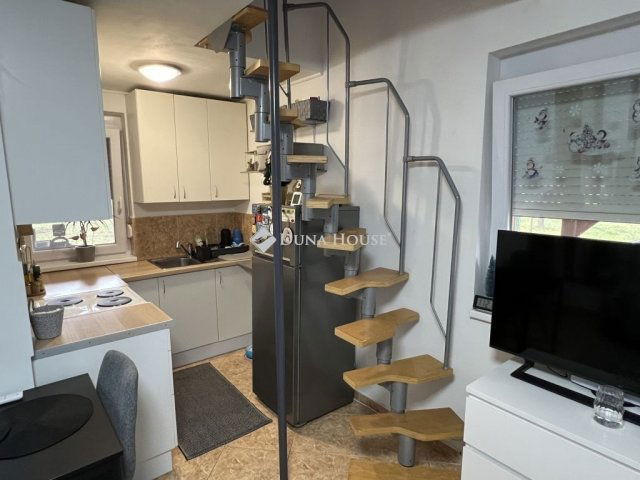 Eladó családi ház, Baracskán 36 M Ft, 3 szobás