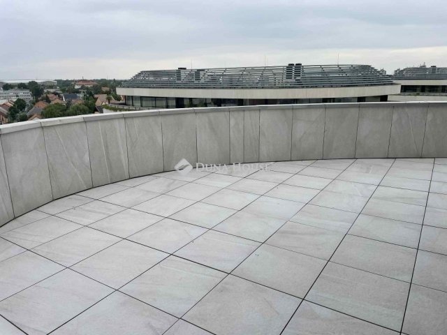 Eladó téglalakás, Szegeden 155 M Ft, 3 szobás