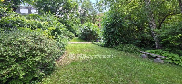Eladó családi ház, Budaörsön 315 M Ft, 5 szobás