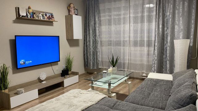 Eladó panellakás, Debrecenben 61.5 M Ft, 3 szobás