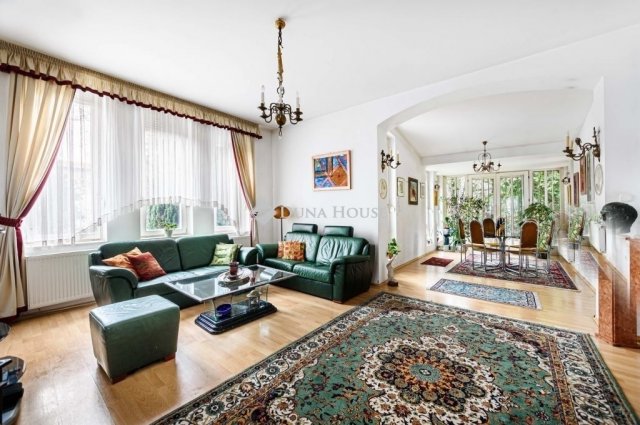 Eladó családi ház, Budapesten, II. kerületben 779.99 M Ft