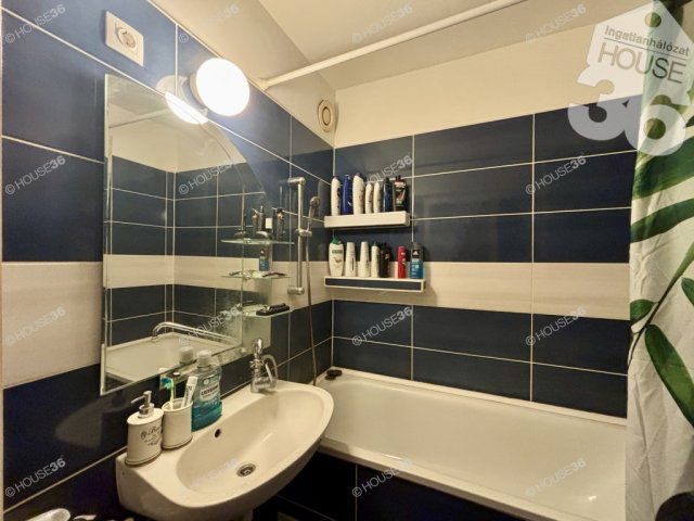 Eladó panellakás, Kiskunfélegyházán 29.9 M Ft, 2 szobás