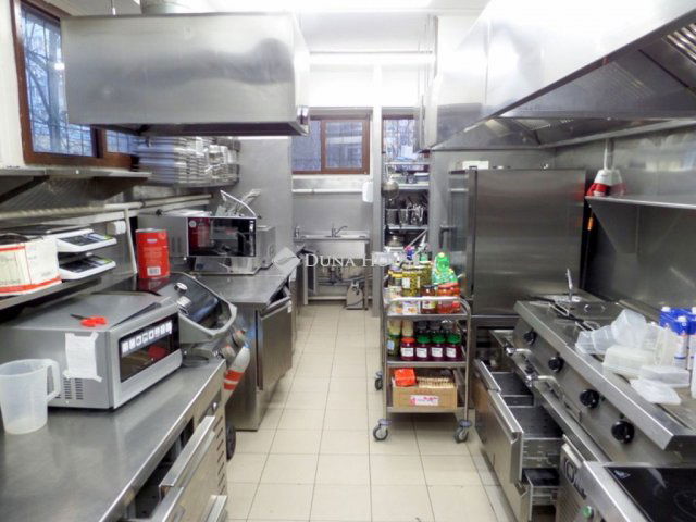 Kiadó üzlethelyiség, Nyíregyházán 600 E Ft / hó