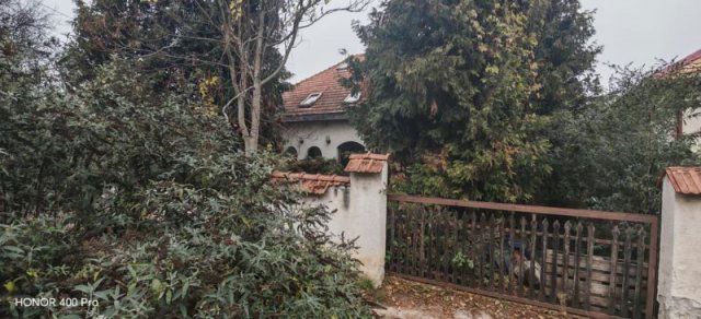 Eladó családi ház, Zsámbékon 95 M Ft, 7+1 szobás