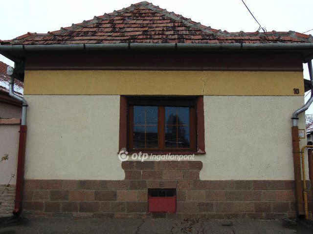 Eladó családi ház, Mezőkövesden 19.99 M Ft, 2 szobás
