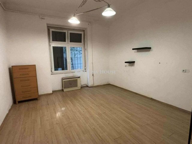 Eladó téglalakás, Budapesten, VII. kerületben 43.9 M Ft