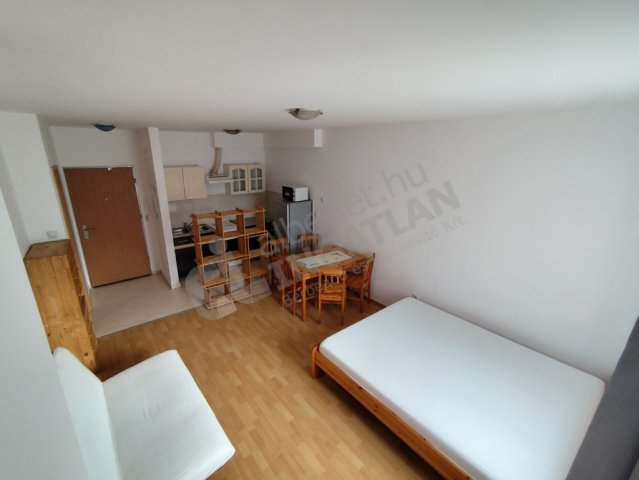 Kiadó téglalakás, albérlet, XIII. kerületben, Szent László úton