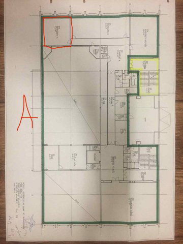 Eladó üzlethelyiség, Pécsett 200 M Ft, 8 szobás