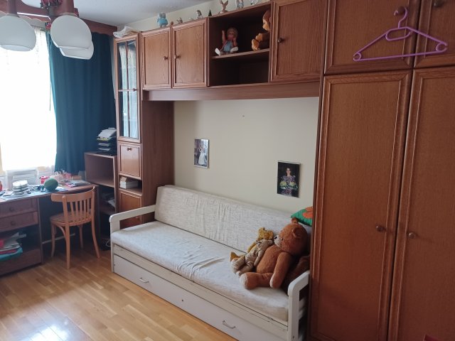 Eladó téglalakás, Győrött 89.9 M Ft, 4 szobás